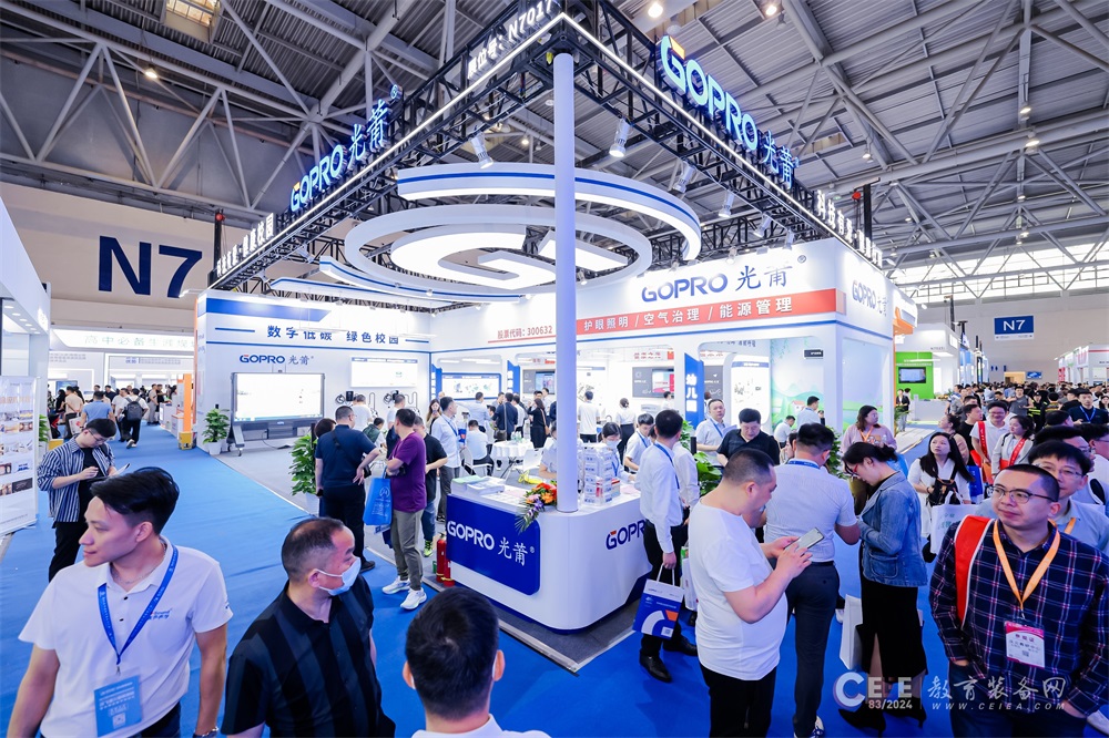 2.瓦力游戏展位全景图(1000).jpg